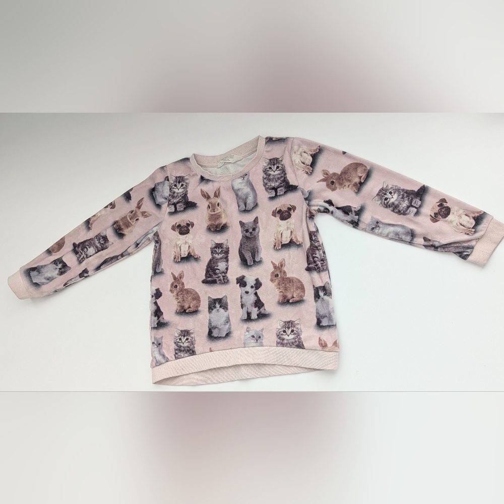H&M Kids (4-6 yrs) Pastel Pink Velour Sweatshirt w/Kittens, Puppies & Bunnies - Picture 3 of 12